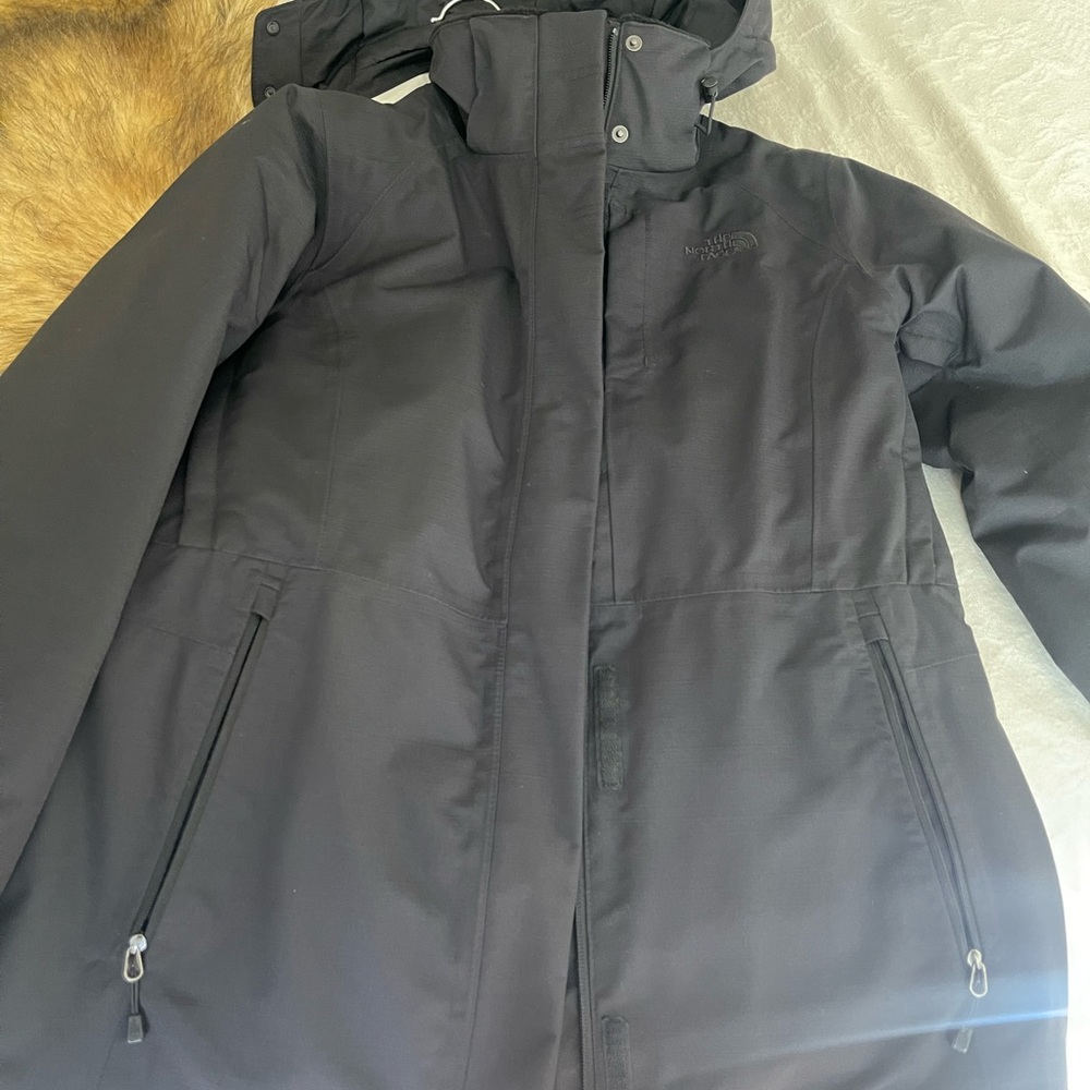 Black the north face jacket